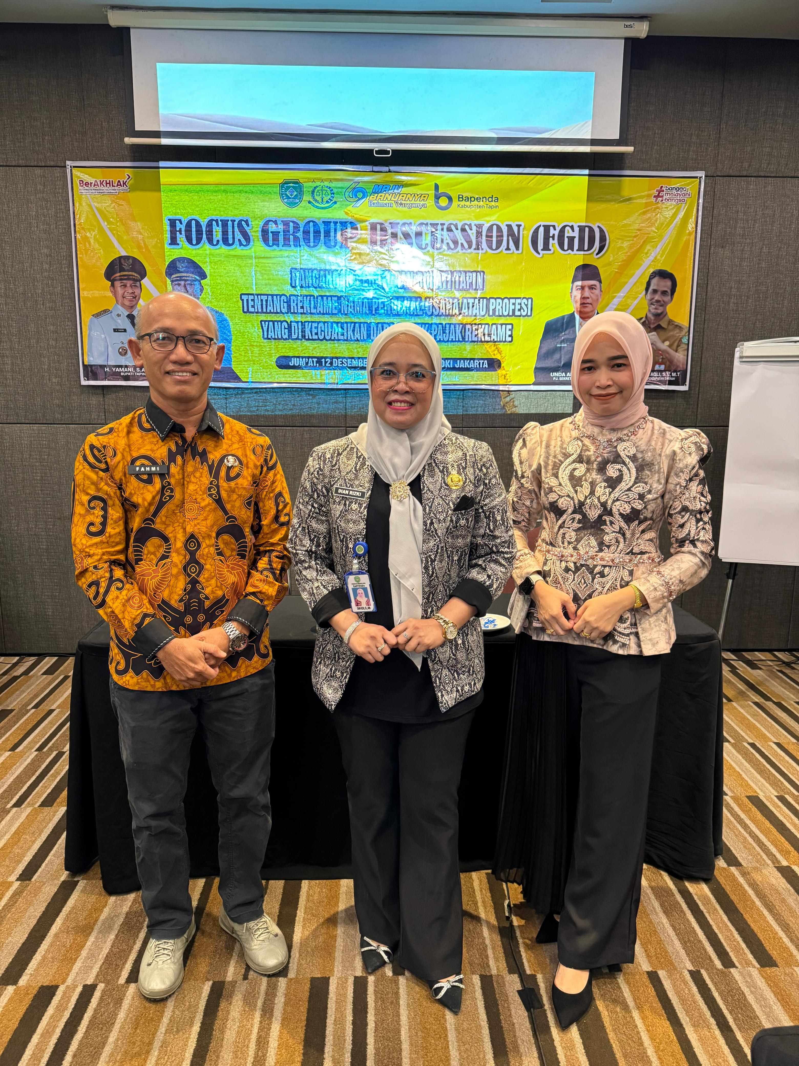 menghadiri FGD Bappenda Tapin