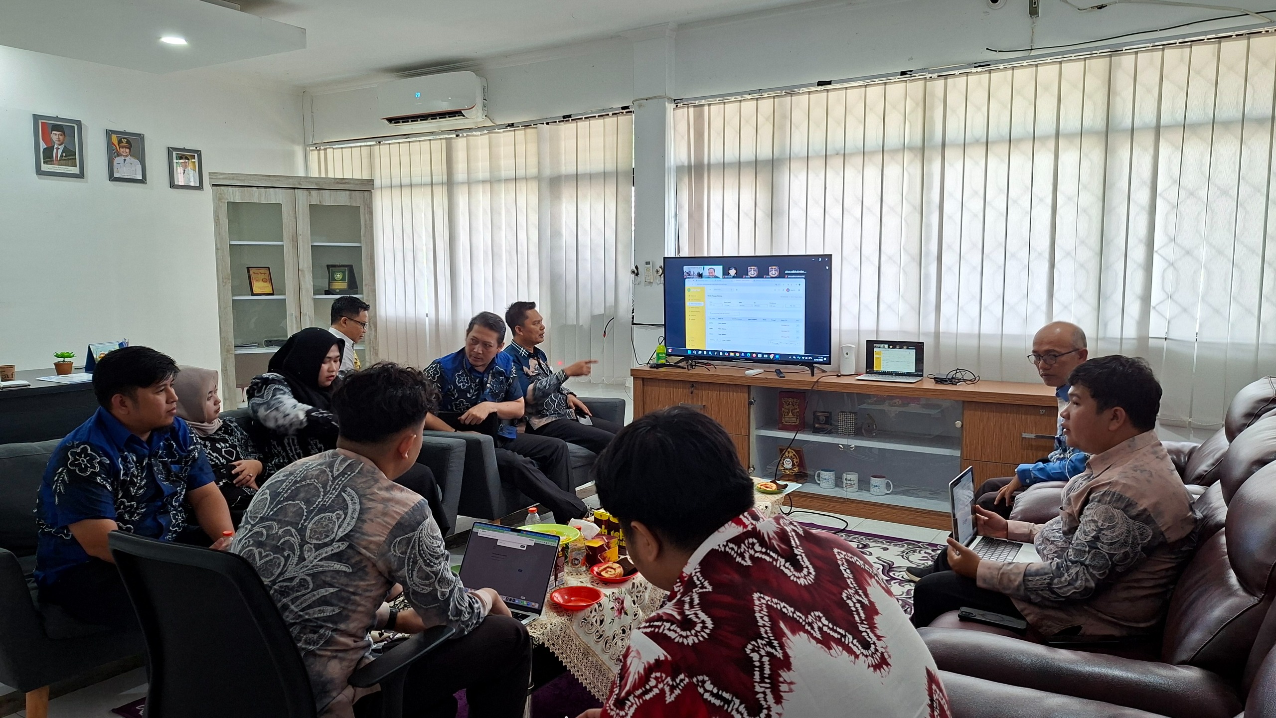zoom meeting pengembangan aplikasi layanan perizinan